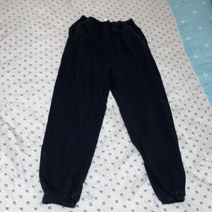Sweat pants has two front pockets